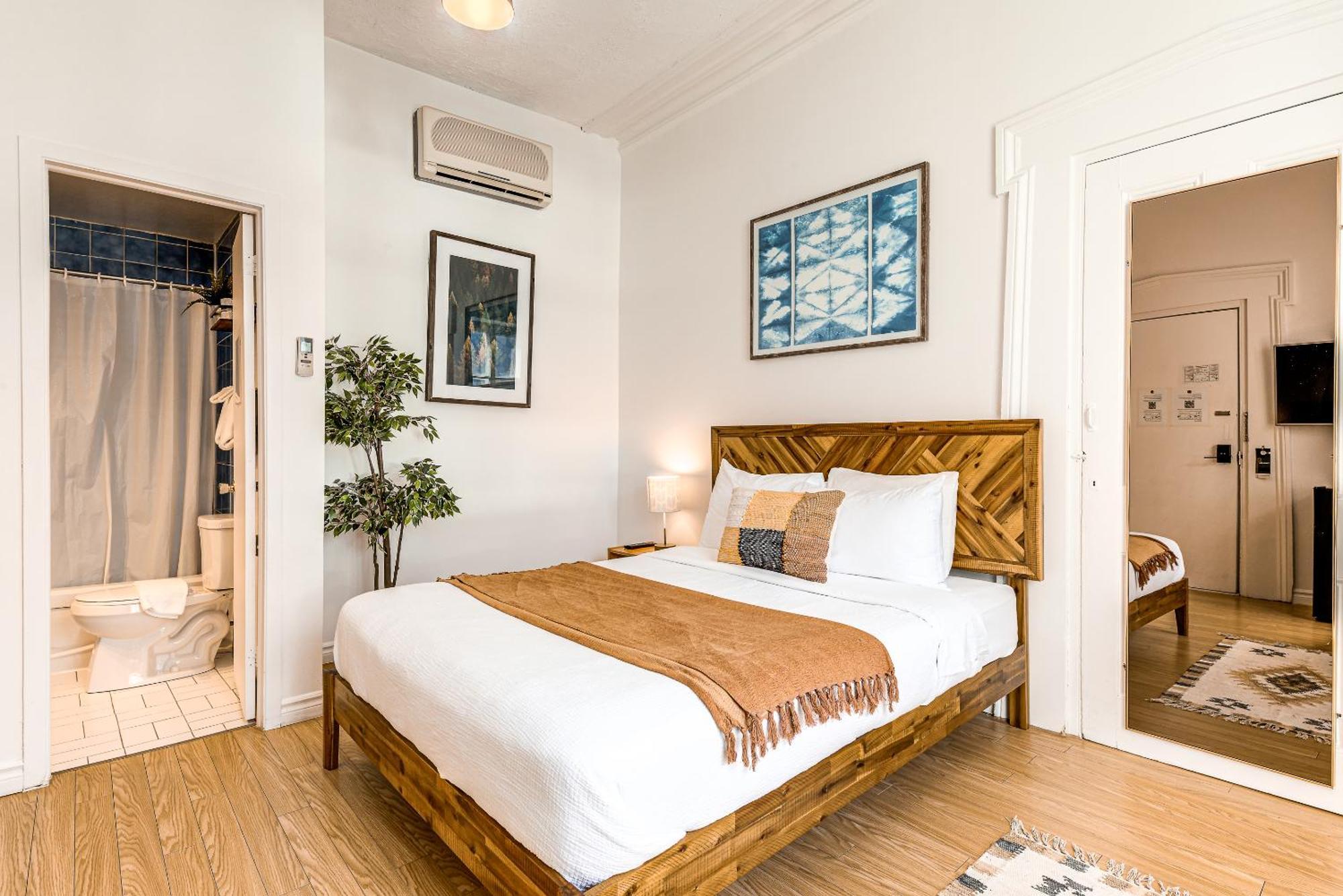 North House - Hotel Automatise Manoir Des Remparts 魁北克 外观 照片