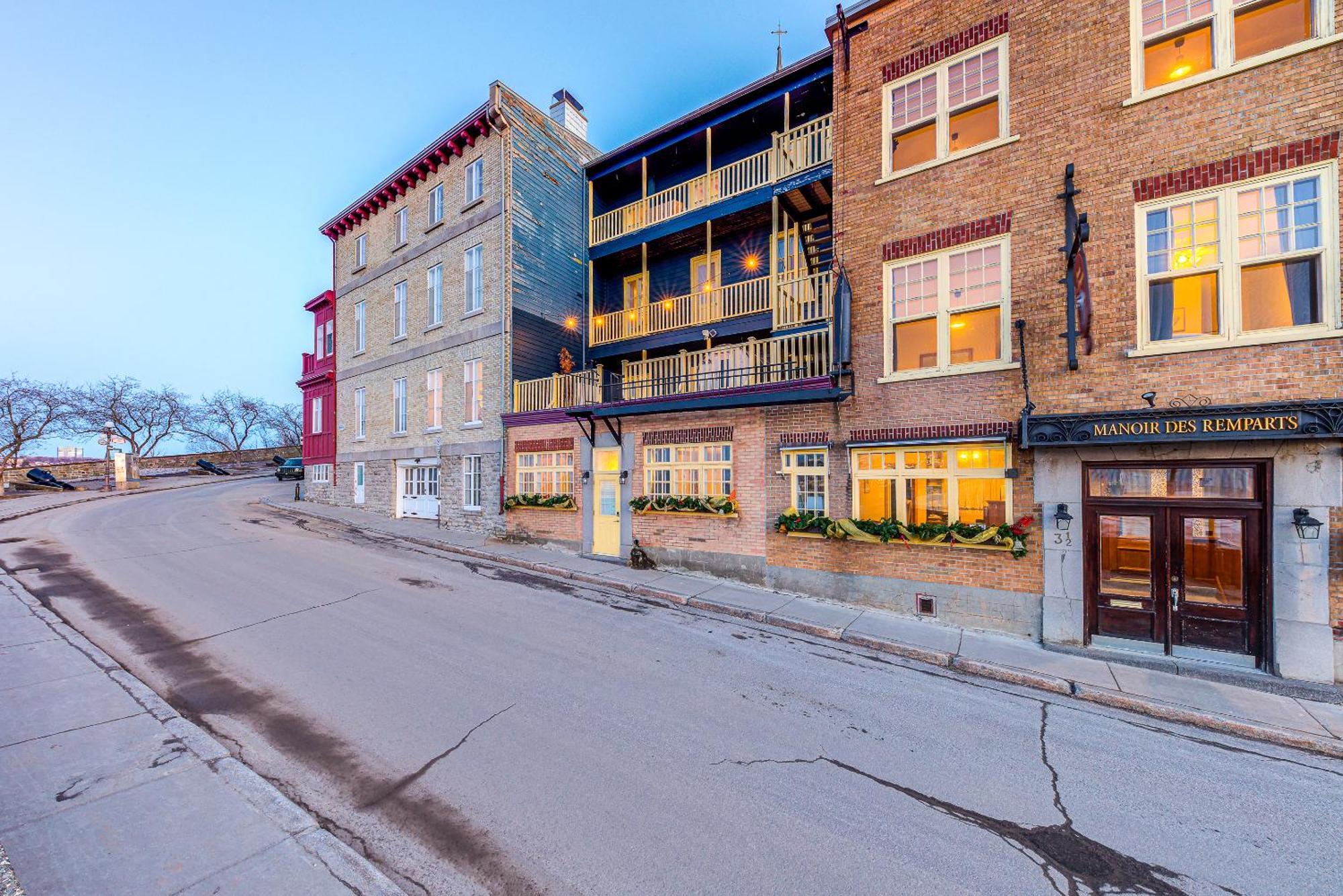 North House - Hotel Automatise Manoir Des Remparts 魁北克 外观 照片