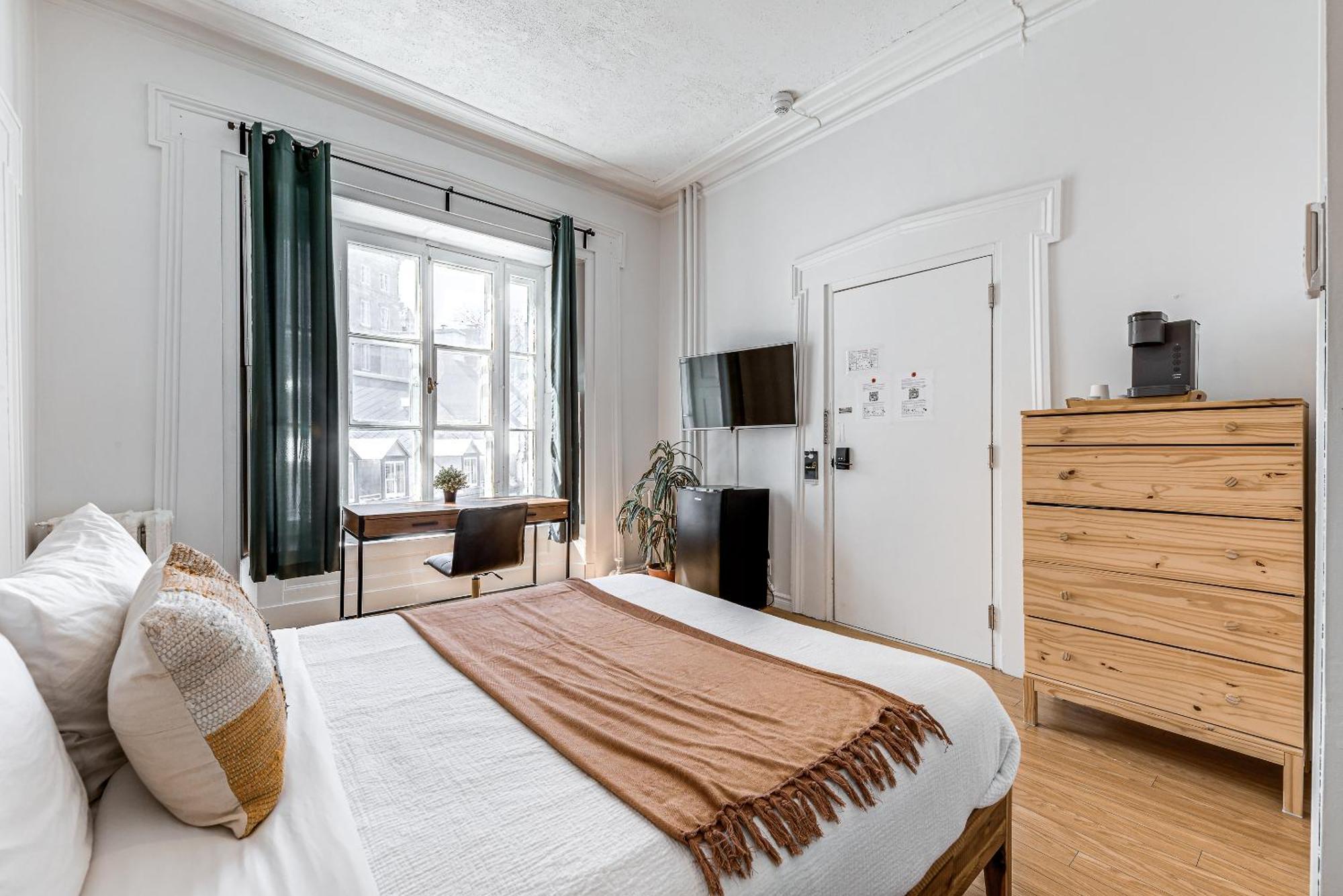 North House - Hotel Automatise Manoir Des Remparts 魁北克 外观 照片