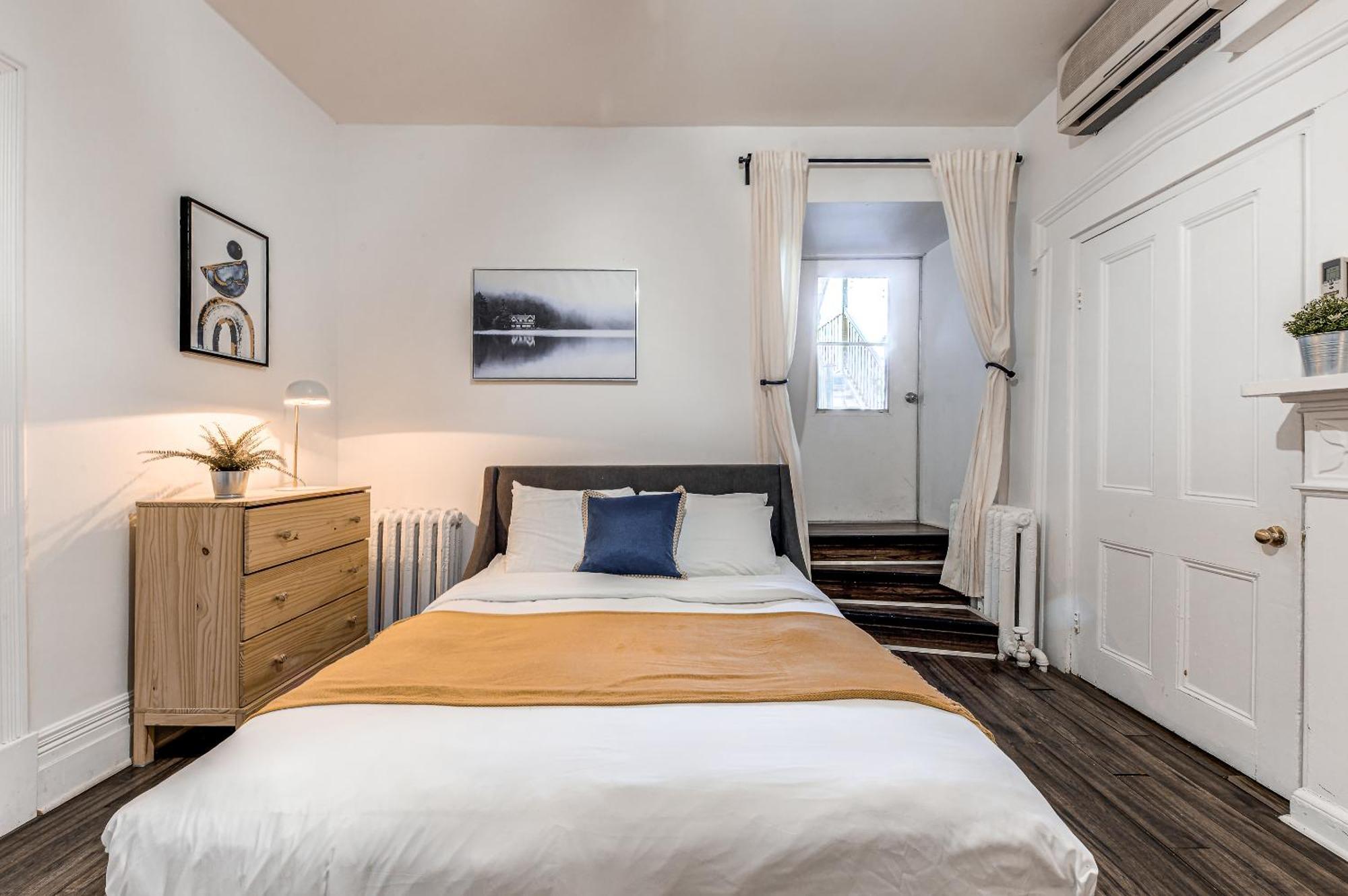 North House - Hotel Automatise Manoir Des Remparts 魁北克 外观 照片