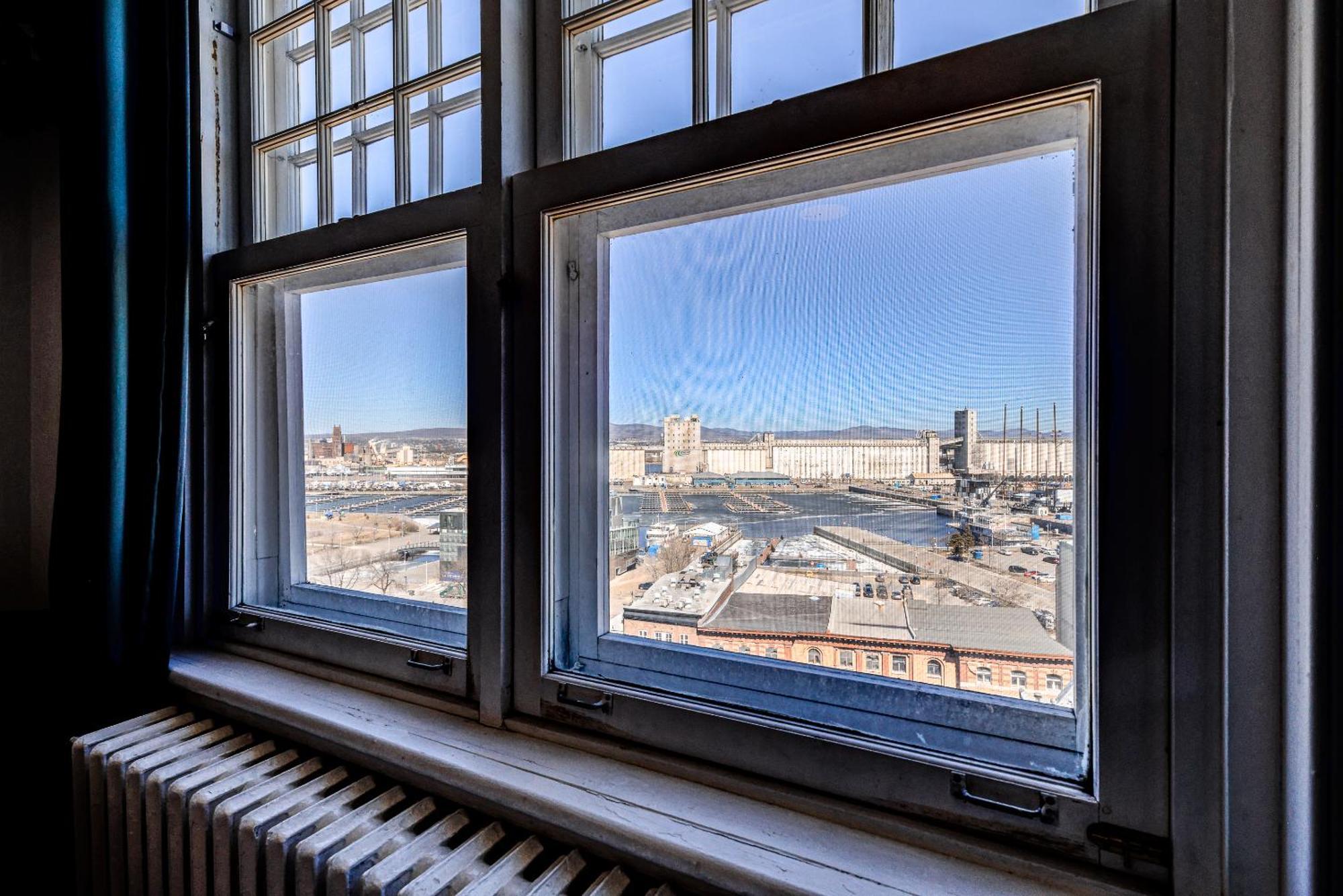 North House - Hotel Automatise Manoir Des Remparts 魁北克 外观 照片