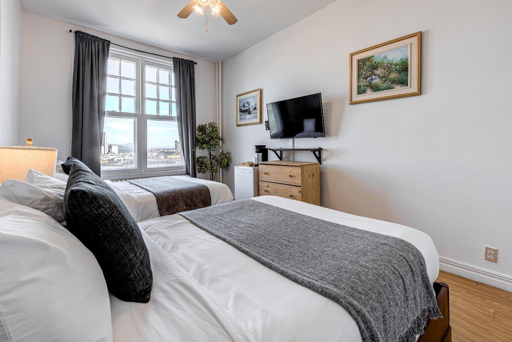 North House - Hotel Automatise Manoir Des Remparts 魁北克 外观 照片